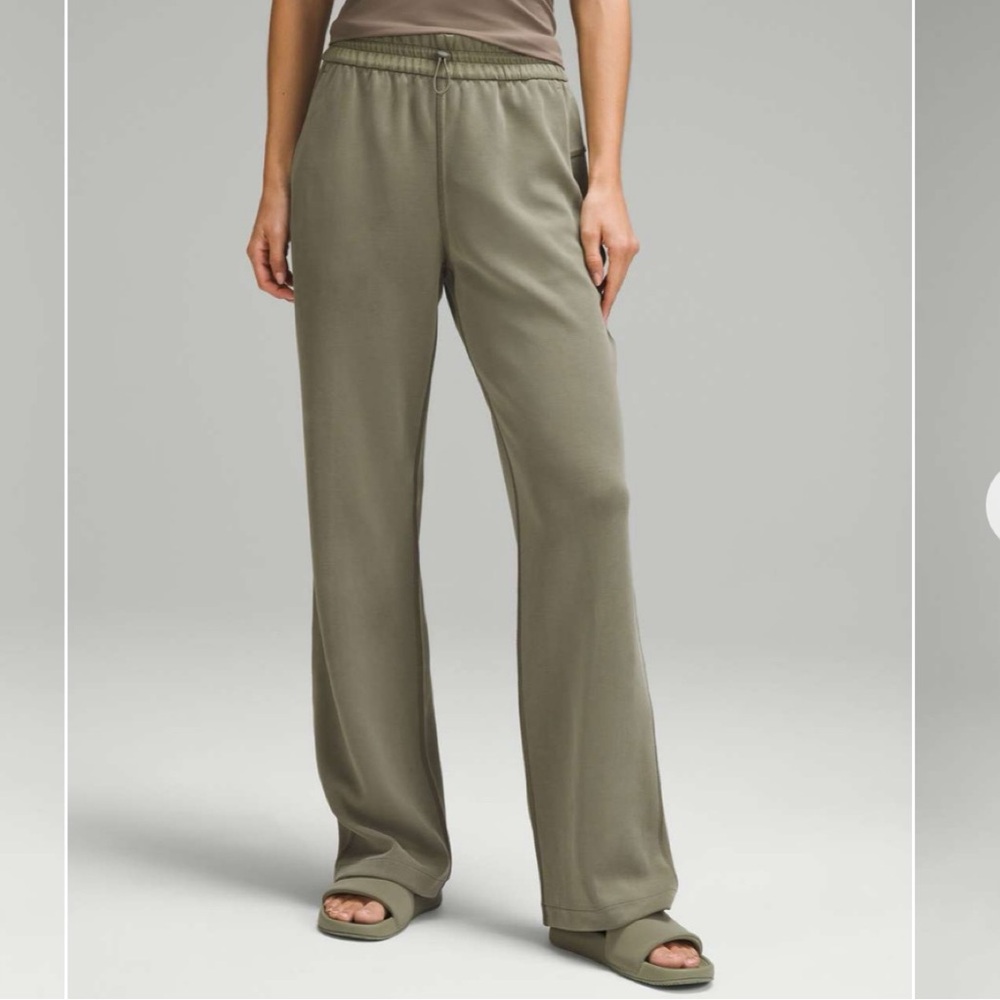 Lululemon Softstreme High-Rise Pant